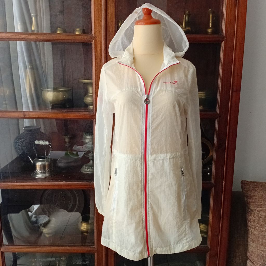 Preloved Jacket Hoodie Kapucong Olahraga Disney Tipis Wanita Branded Murah Second