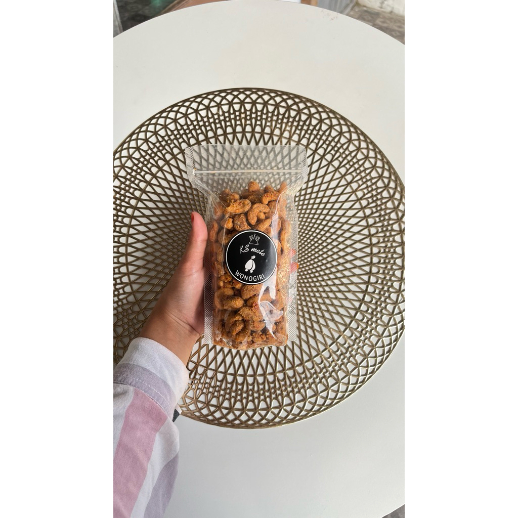 

kacang mete kacang mede asli wonogiri varian rasa pedas manis kemasan 250gram
