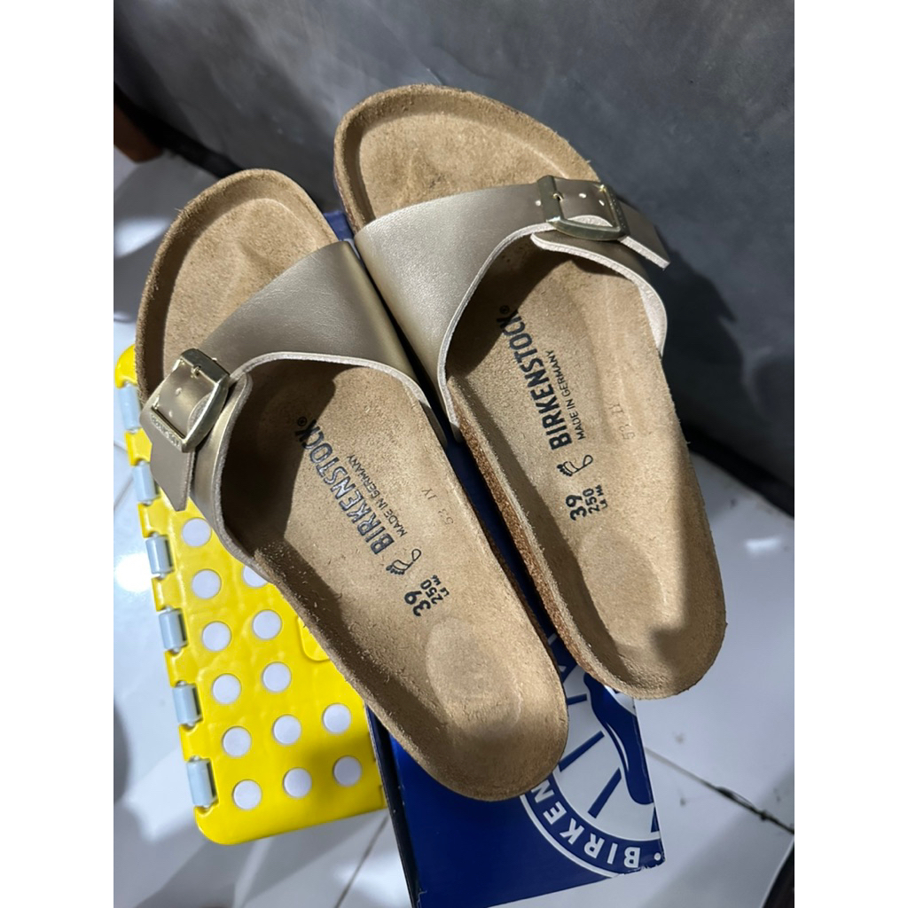 Birkenstock Madrid Gold