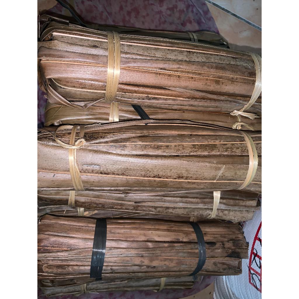 

Gula Aren 500-700 gr – Kemasan Daun, Asli Cianjur, 100% Alami