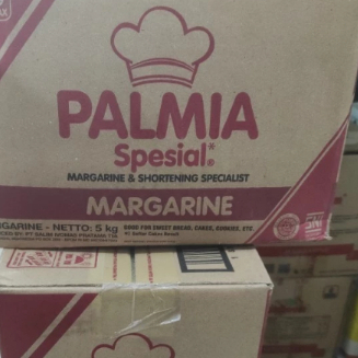 

Palmina Margarin Cream 1kg / Mentega Amanda 1kg/ Margarine 1kg Termurah Terlaris