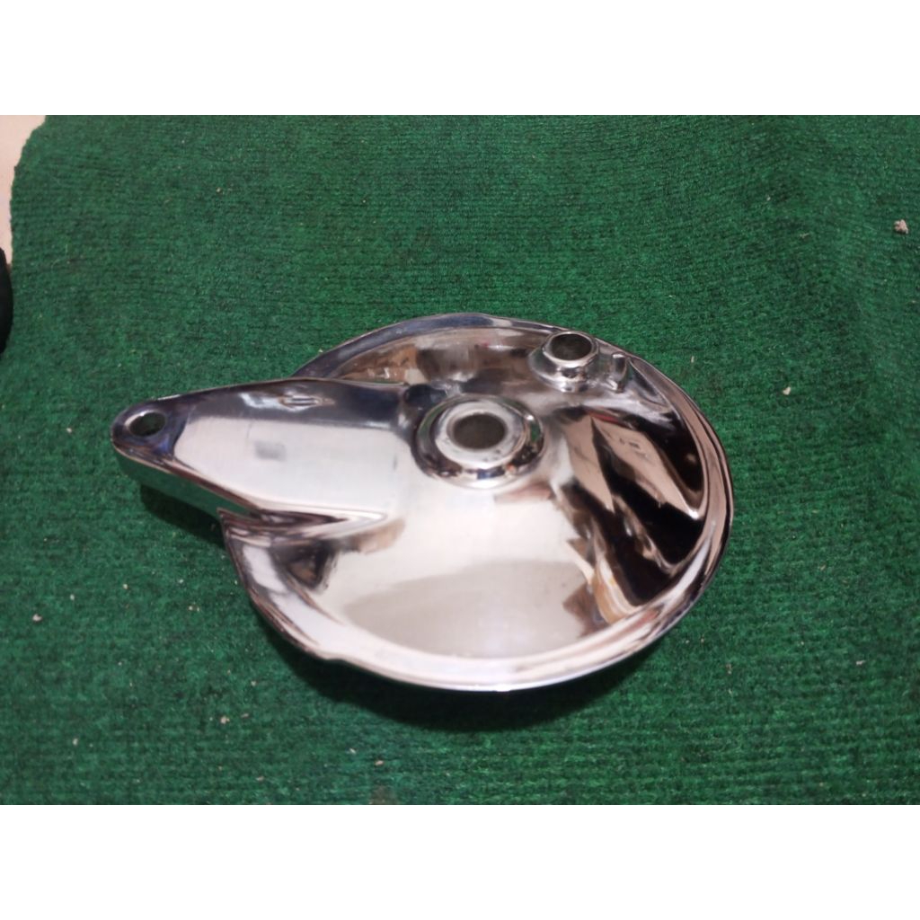 tutup tromol rem belakang scorpio RX king bekas di celup chrome