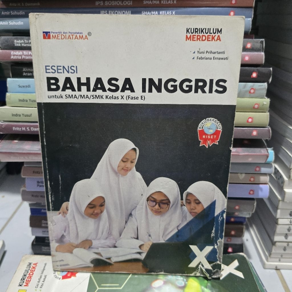 BUKU BEKAS MEDIATAMA - ESENSI BAHASA INGGRIS KELAS 1 SMA KURIKULUM MERDEKA