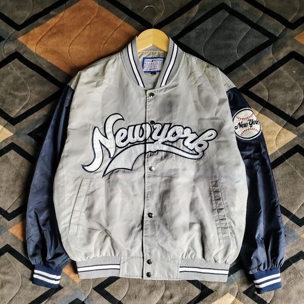 Varsity MLB ori size XL