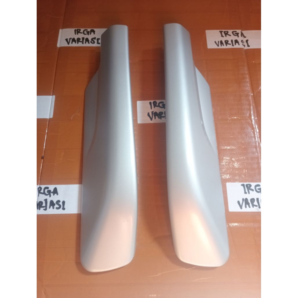 cover roof rack roof rail belakang Mitsubishi xpander cross silver original harga satuan