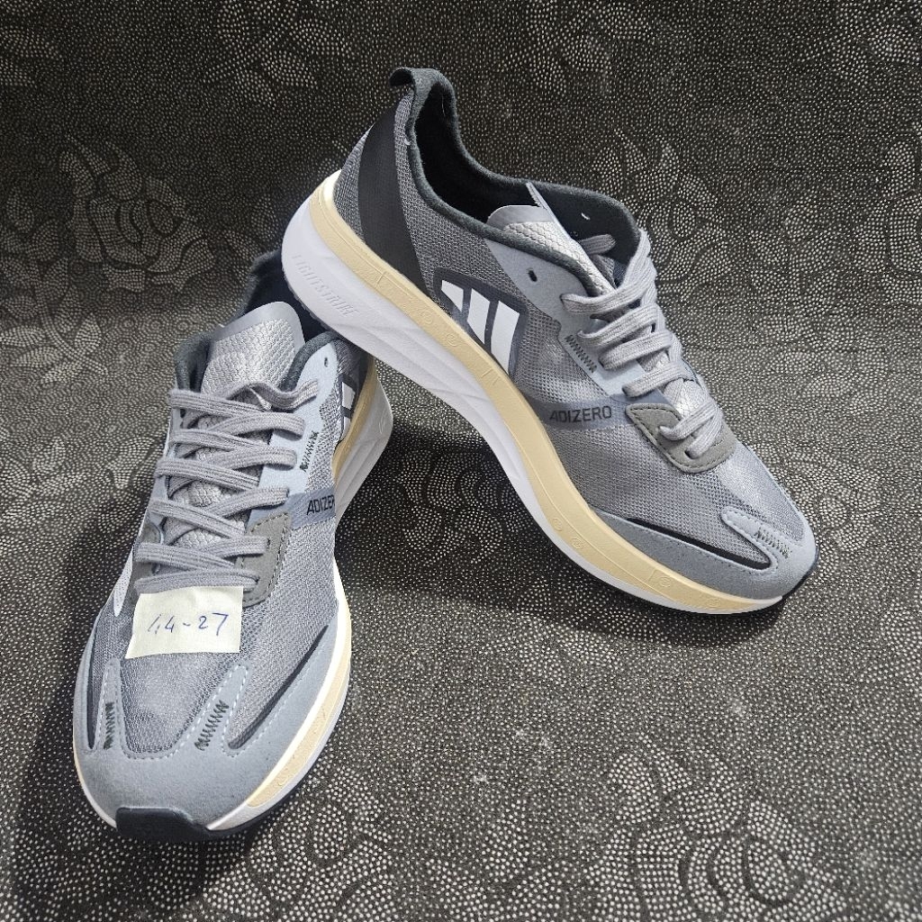 44-27 Adidas Adizero Boston 11
