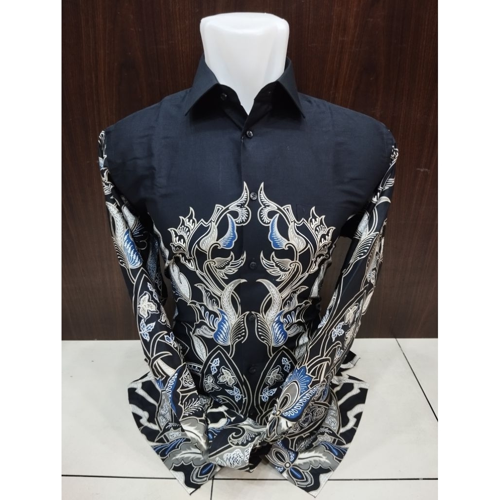 Alisan Kemeja Batik Pria Motif Akar Bunga Cream Lengan Panjang Slimfit