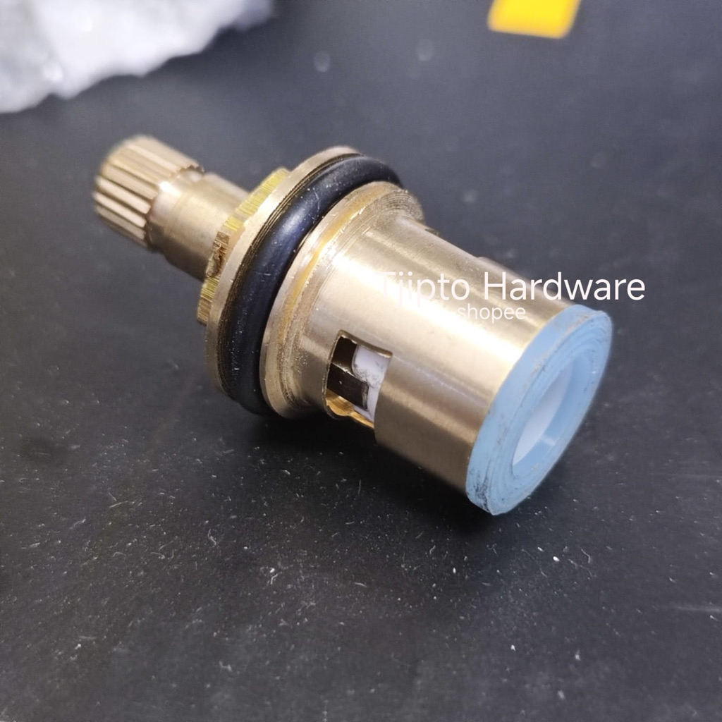 Jantung Keran Kran Air Kuningan