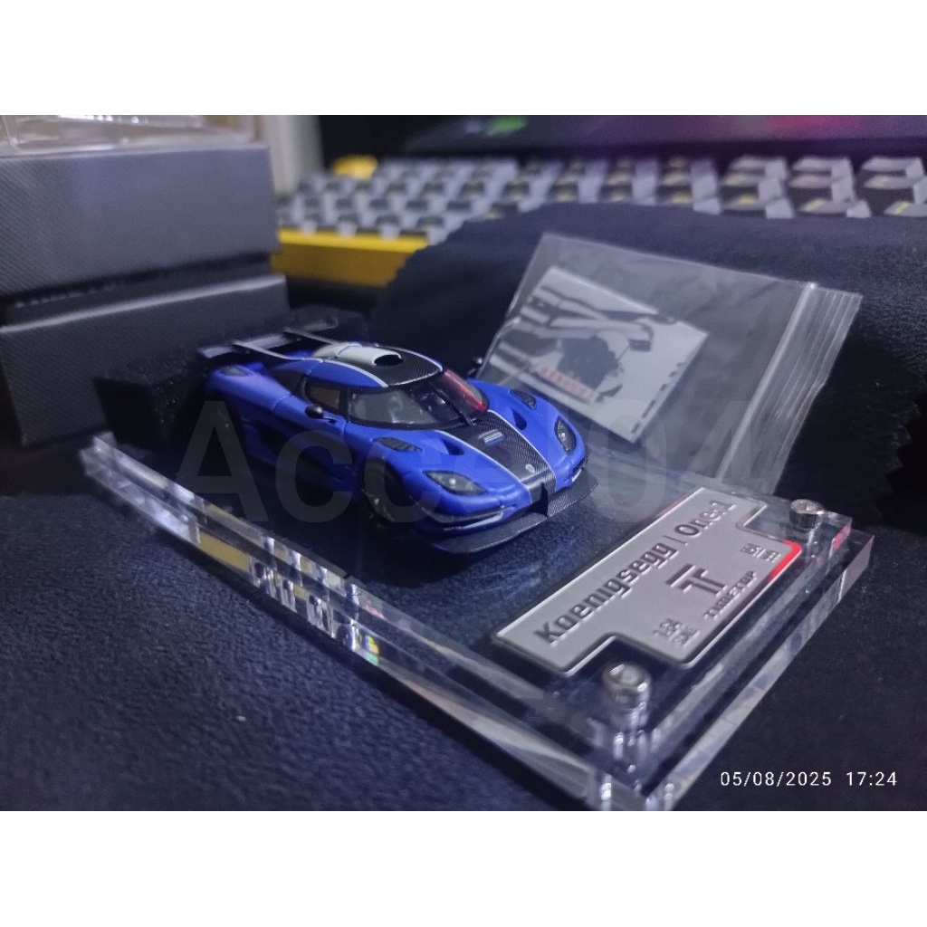 TimeTop Koenigsegg One Frost Blue unseal