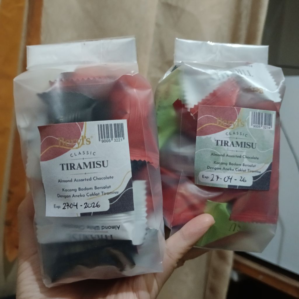 

Beryls 25pcs Mix Flavor Milk Dark White Greente Matcha Campur Rasa