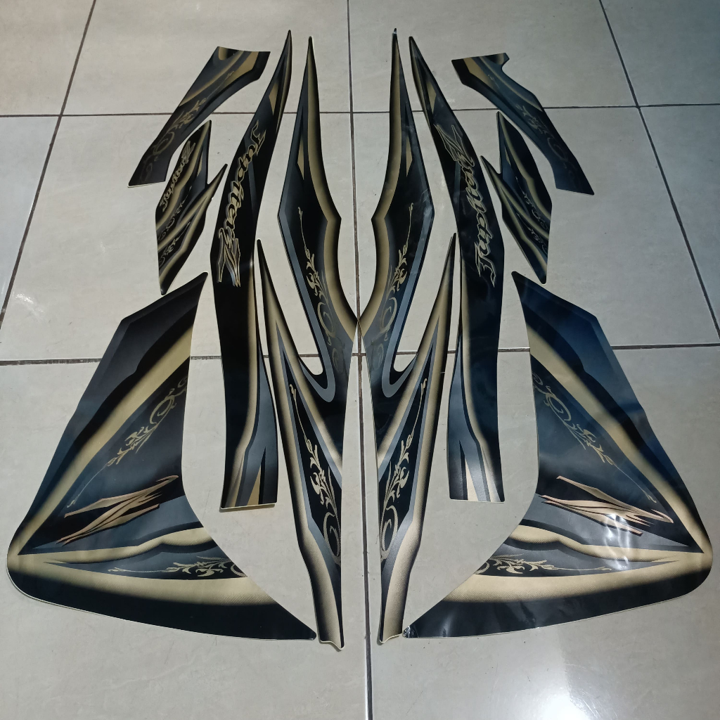 stiker striping yamaha jupiter z new robot 2010 hitam lis body standar berkualitas original
