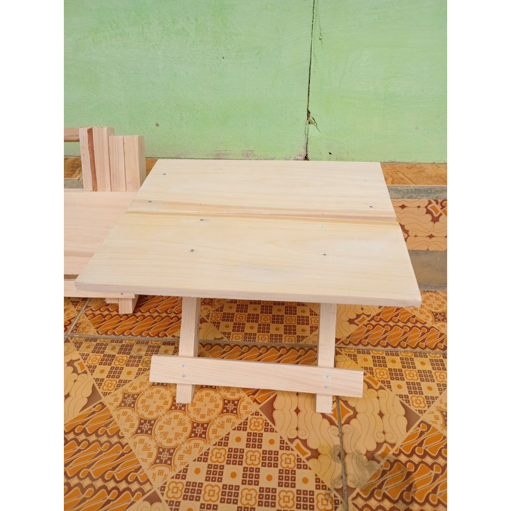 Rehal / meja belajar lipat