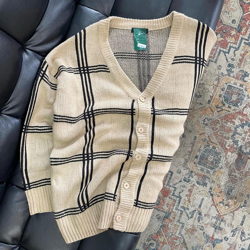 Us N Them Cardigan Knit