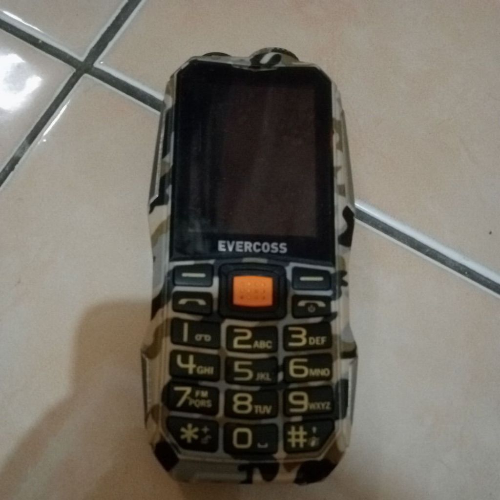 hp gunung Evercoss sp5 mulus normal