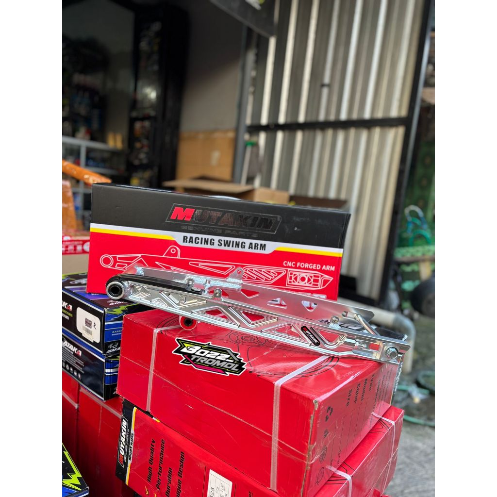 MUTAKIN CNC Swing Arm Kawasaki Ninja R mutakin coak arm ninja coak cnc alumunium Original