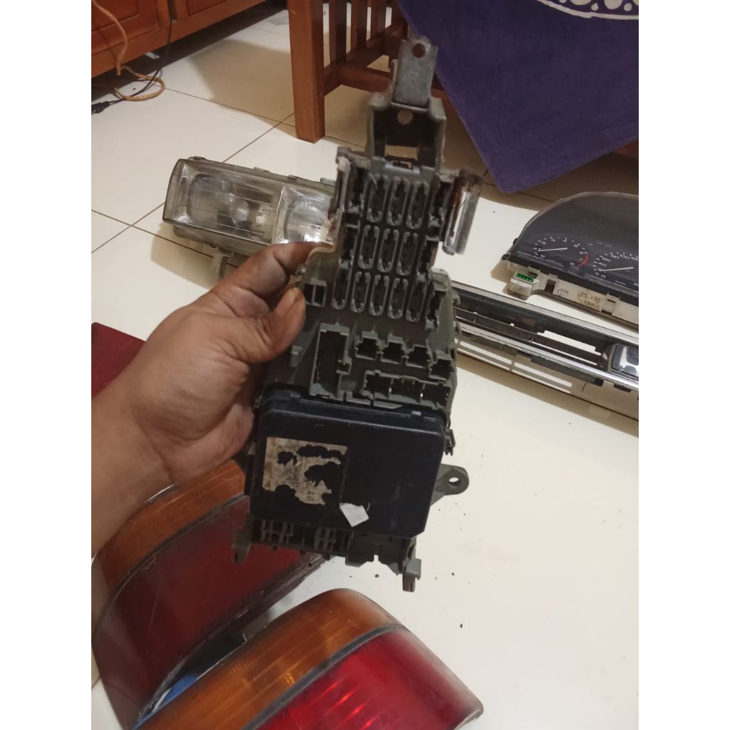 box sekring dalam accord maestro 90