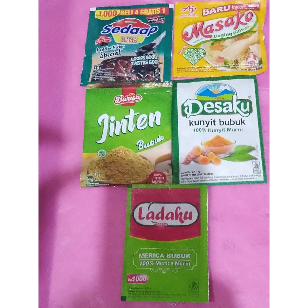 

Kecap Sedaap+Kunyit Bubuk+Masako+Jinten Bubuk 5 gram+Ladaku Paket 4N (TRB175)