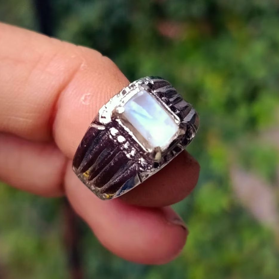 Batu Cincin Biduri Bulan/Moonstone Ceylon