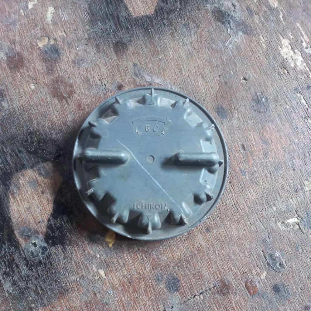 Tutup headlamp rush terios 2012-2015