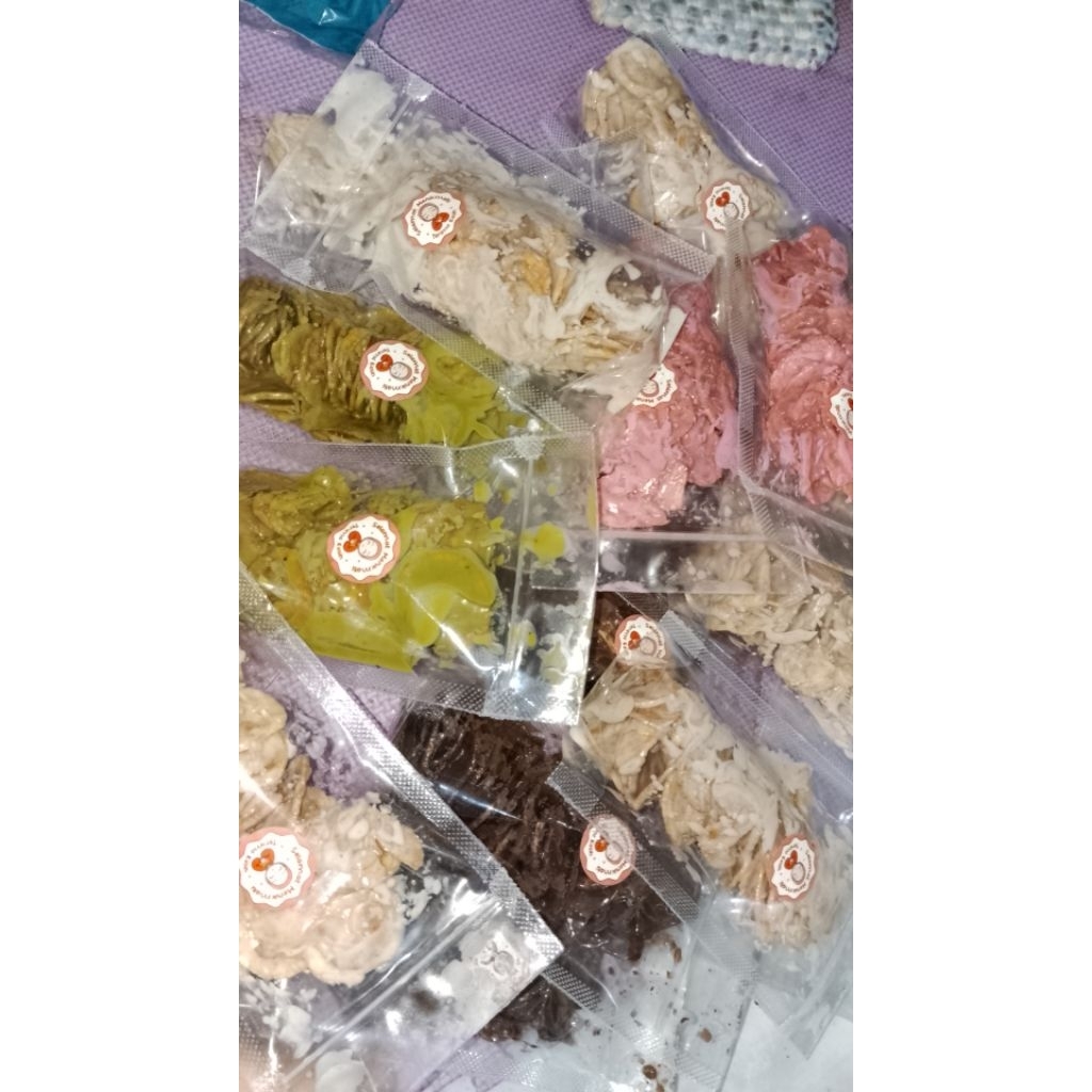 

KERIPIK PISANG COKLAT LUMER 60GR