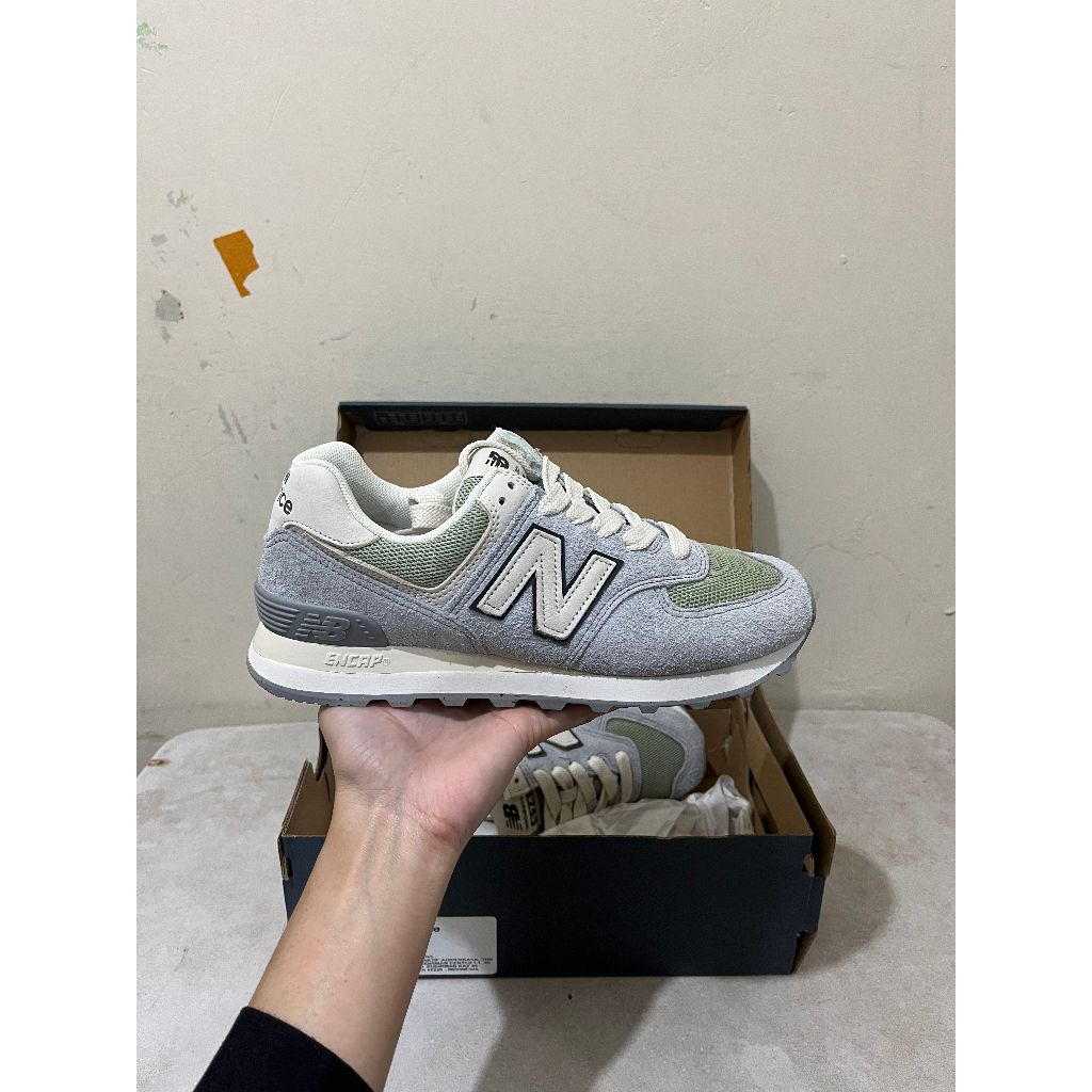 SEPATU NEW BALANCE 574 V2 WOMENS SNEAKERS SHOES WL574GA2