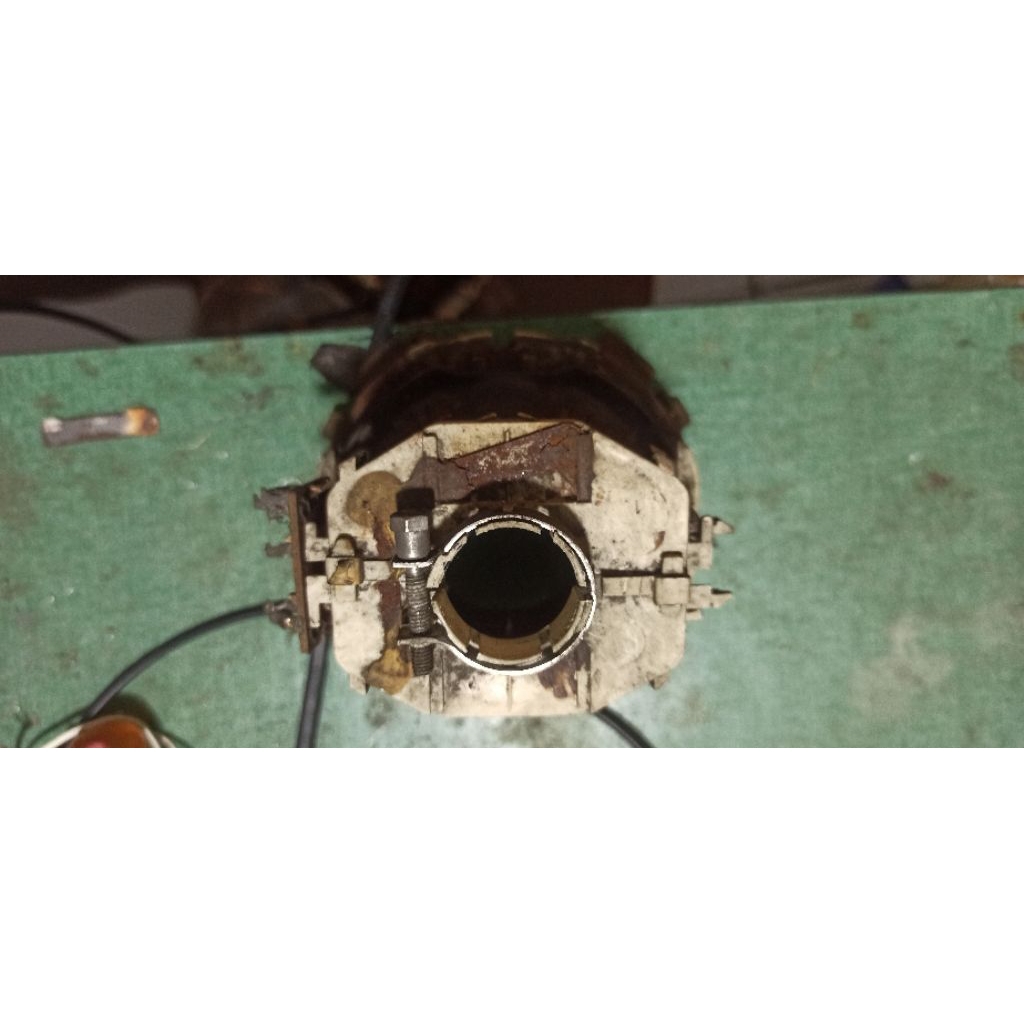 d yoke bekas tv 14 inchi