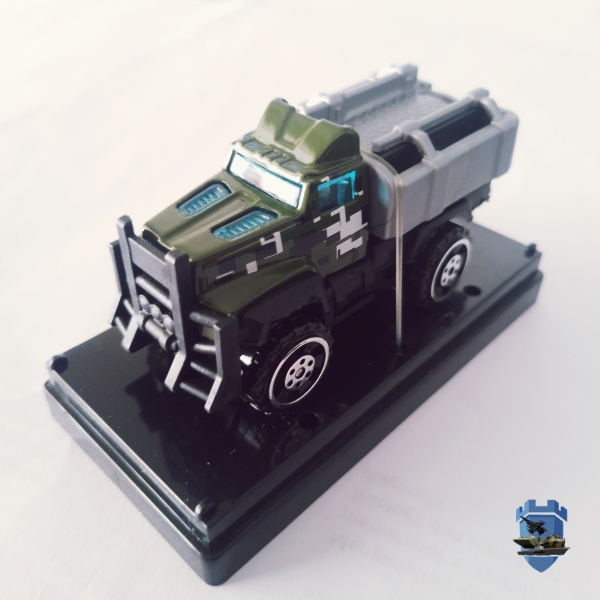 Miniatur Kendaraan Logistik Militer