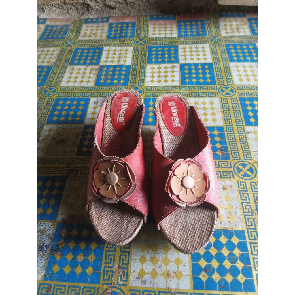 sandal wanita bekas murah