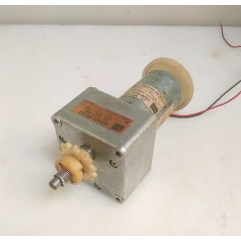 DC.motor.gearbox.24V.22rpm