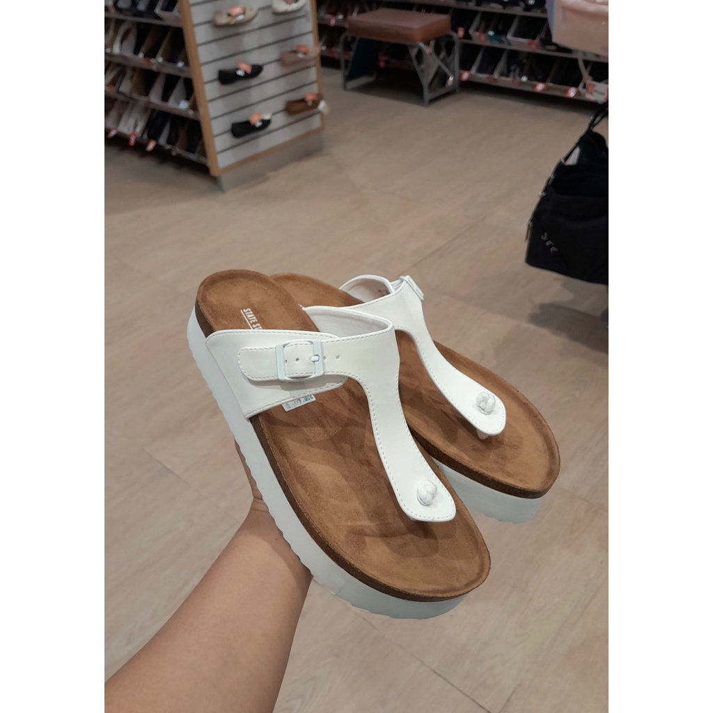 Payless State Street Womens Platform Thong Footbed
