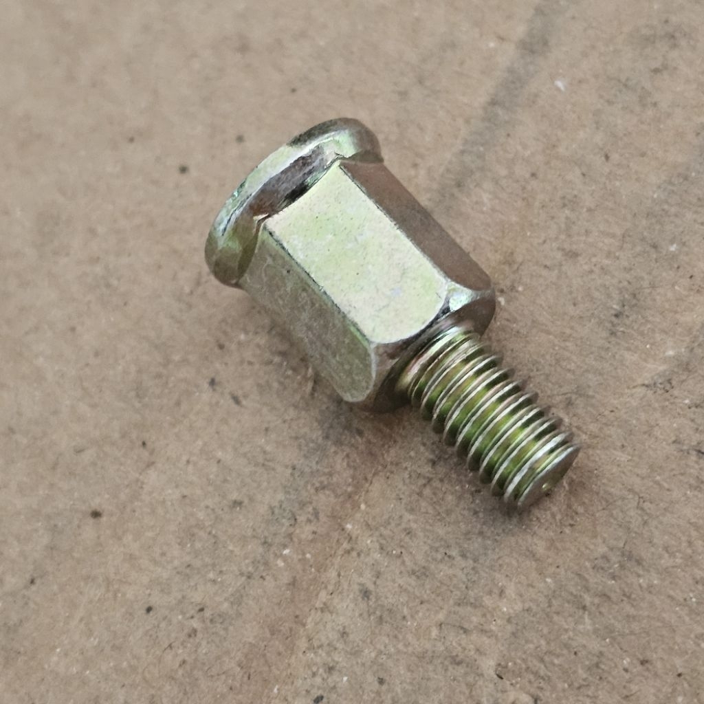 Baut dudukkan Filter bensin Honda Verza 150 [6MM]. 90101-K18-900