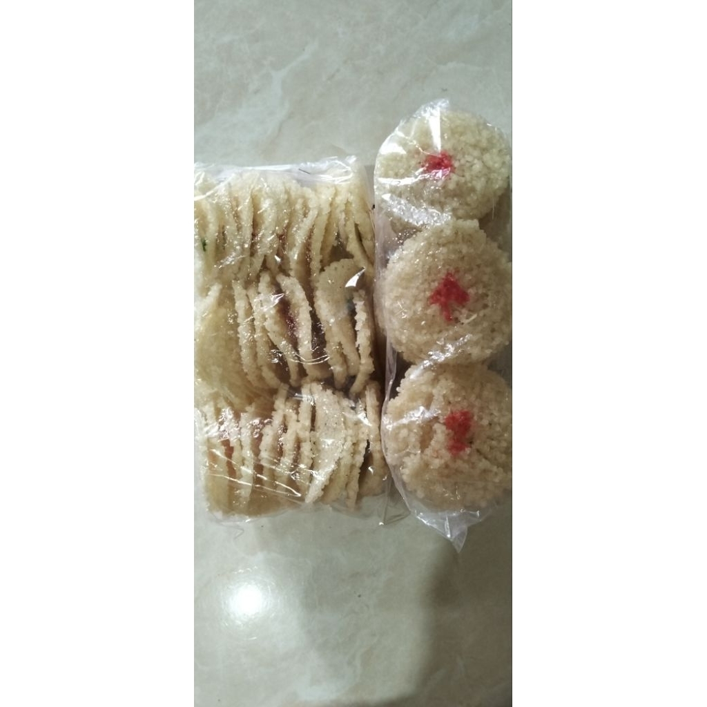 

Rengginang asli terbuat dari singkong