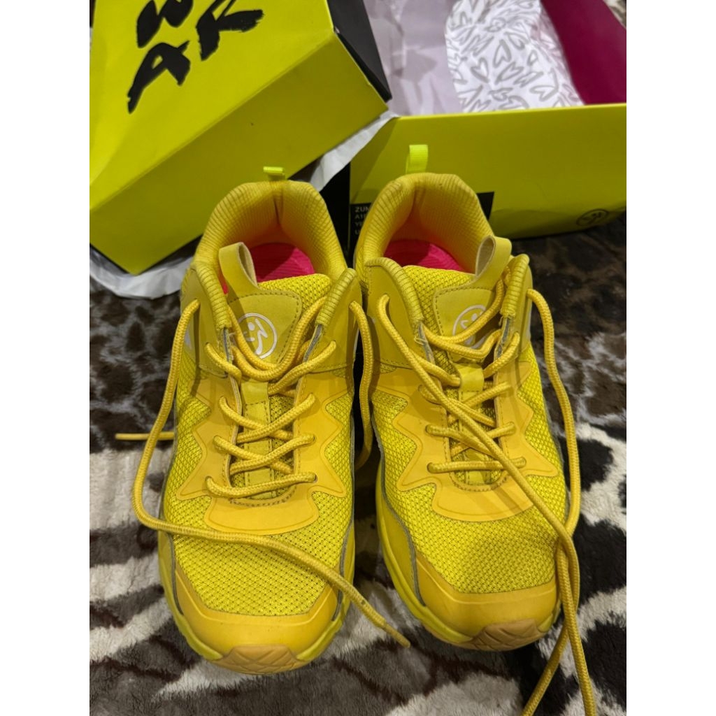 PL - ZUMBA WEAR ORIGINAL 100% - SEPATU ZUMBA WEAR