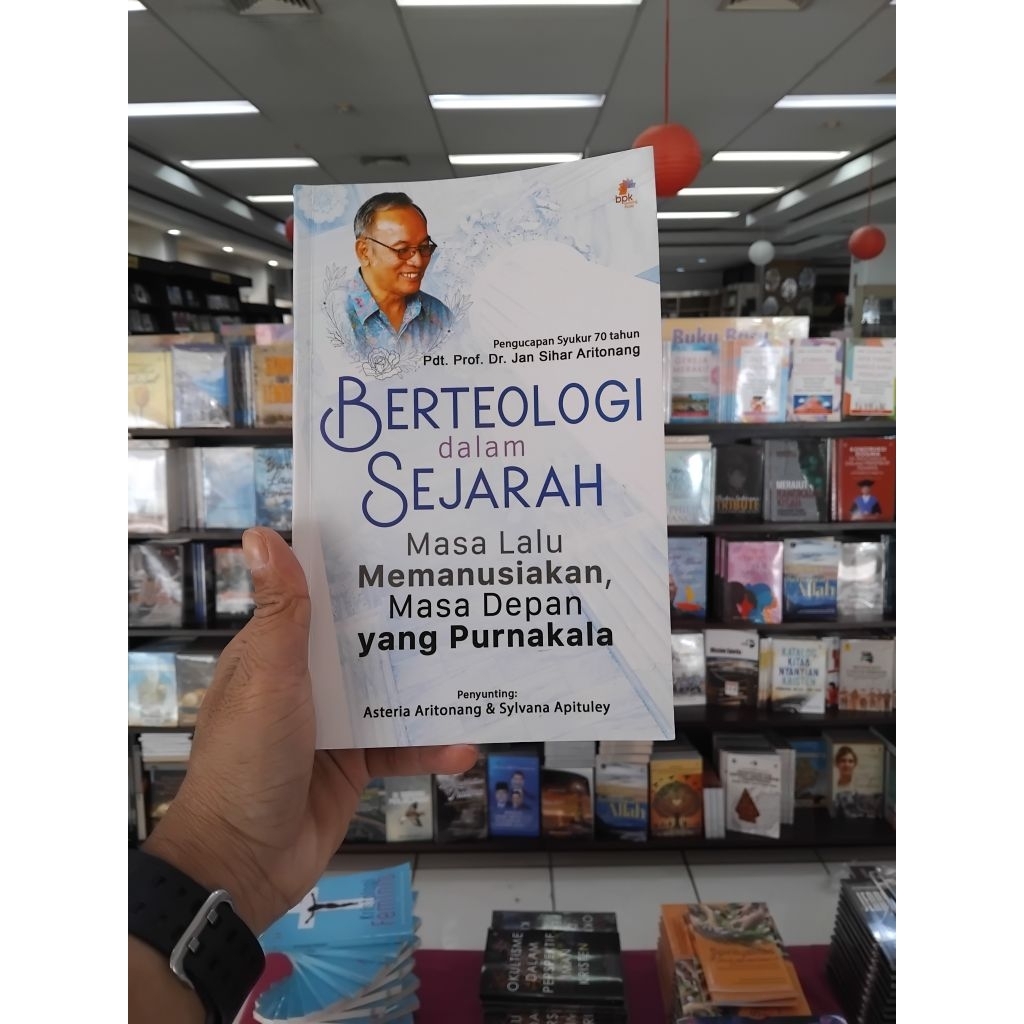 BERTEOLOGi DALAM SEJARAH ( Asteria Aritonang & Sylvana Apituley)