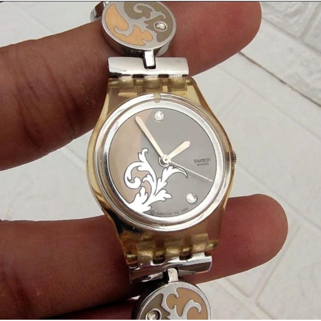 ladies swatch irony quartz