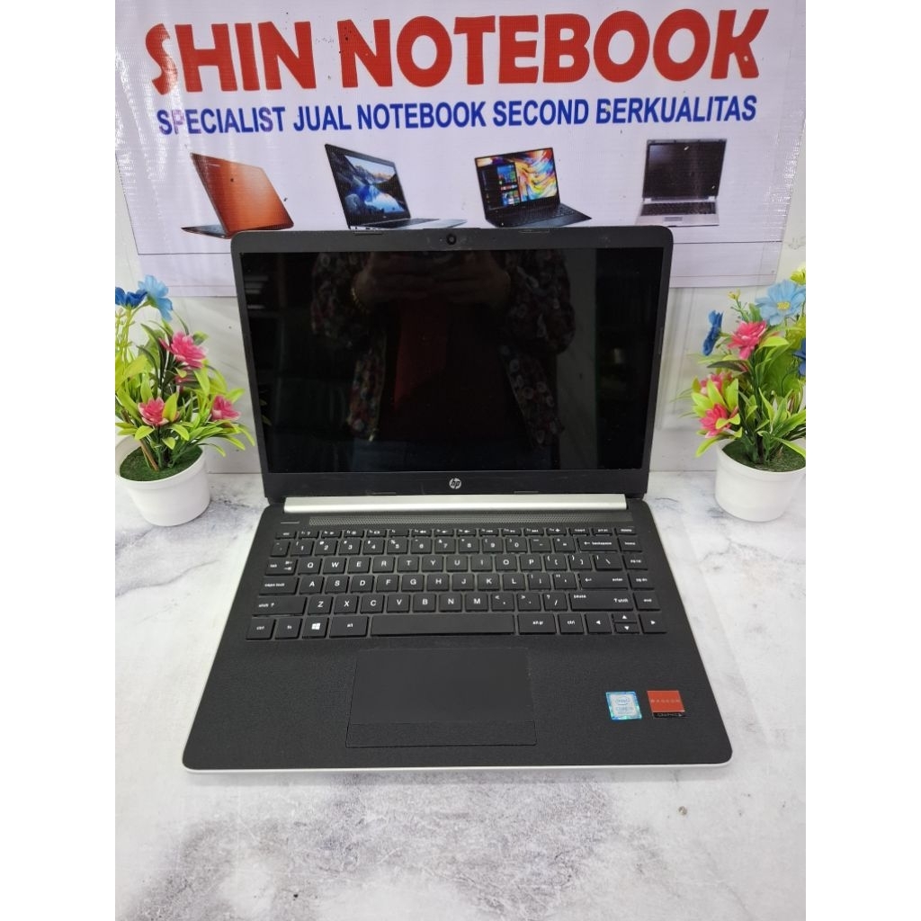 HP 14s-CF0044TX,AMD A9-9425,RAM 8GB,SSD 256GB,LED 14 INC