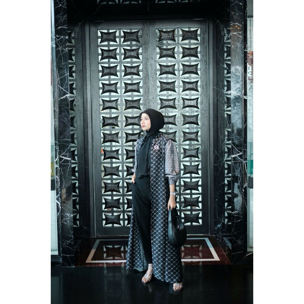 PRELOVED GAMIS VANILLA HIJAB