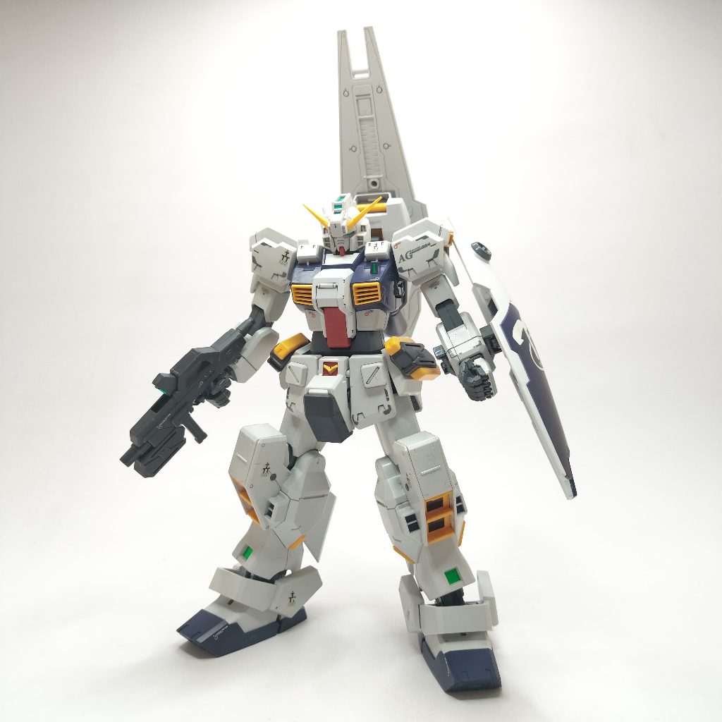 Premium Bandai MG RX-121-1 Gundam TR-1 Hazel Custom / 2nd Sudah Rakit 1/100 M167