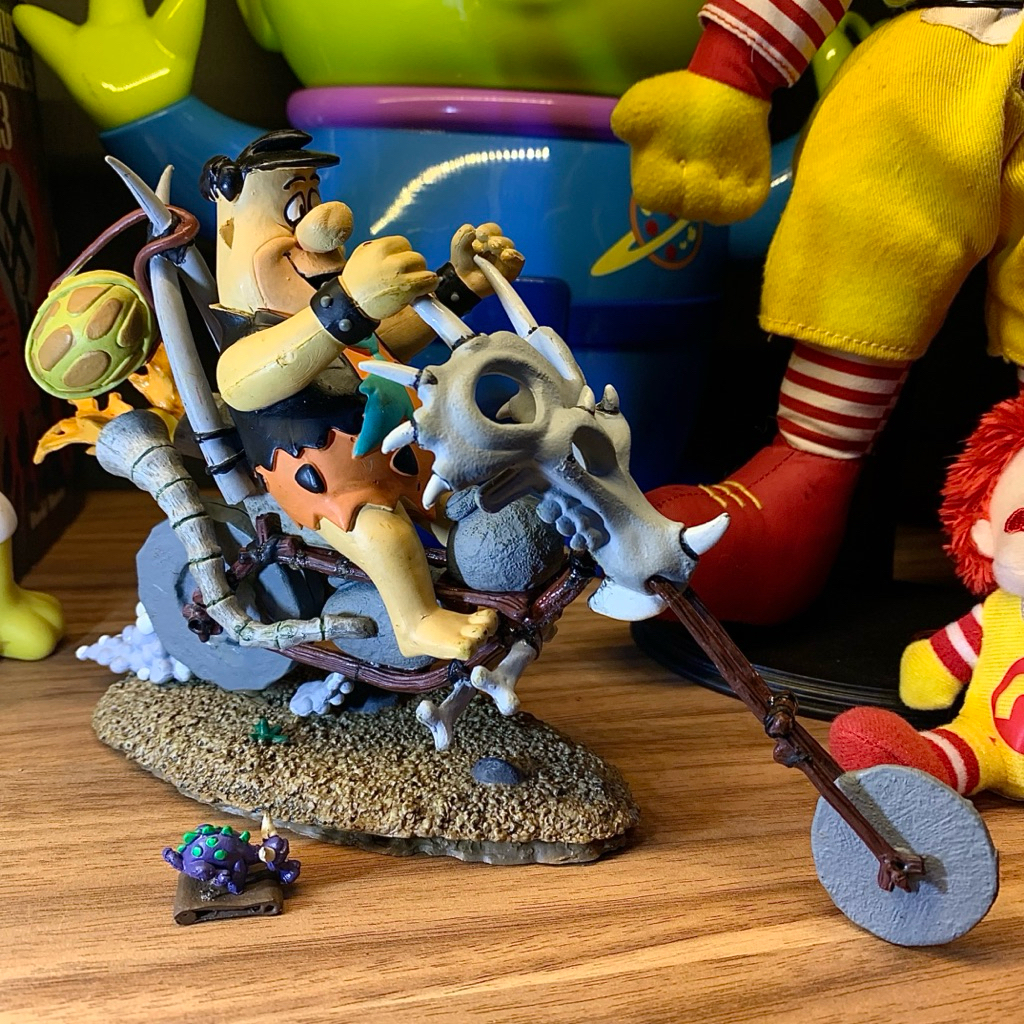 Jual Figure Fred Flinstone Ride On Harley Kalcer Chopper Ori Hana Barbera RARE Besar 22x15cm Hanna B