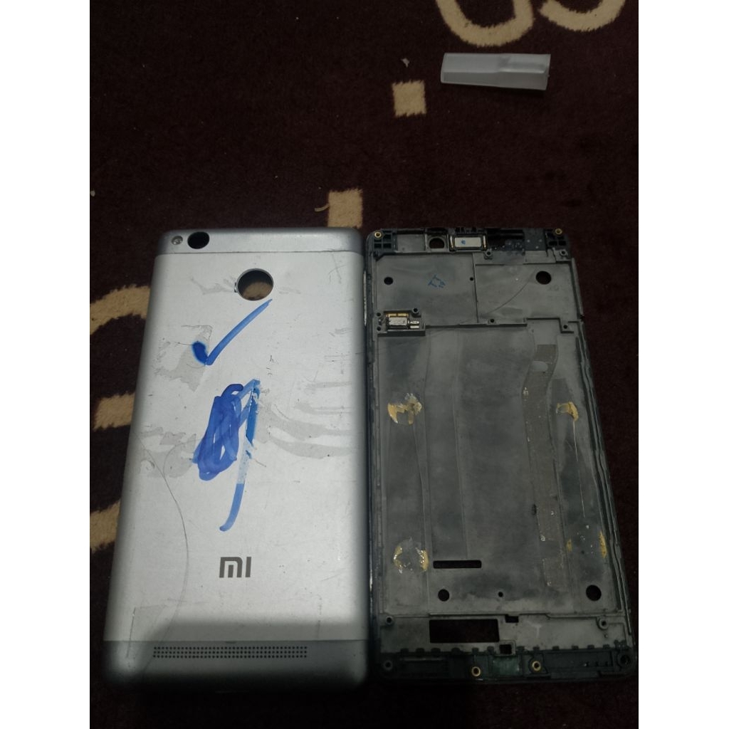 frame/tempat tatakan LCD+backdor redmi 3/3s Copotan