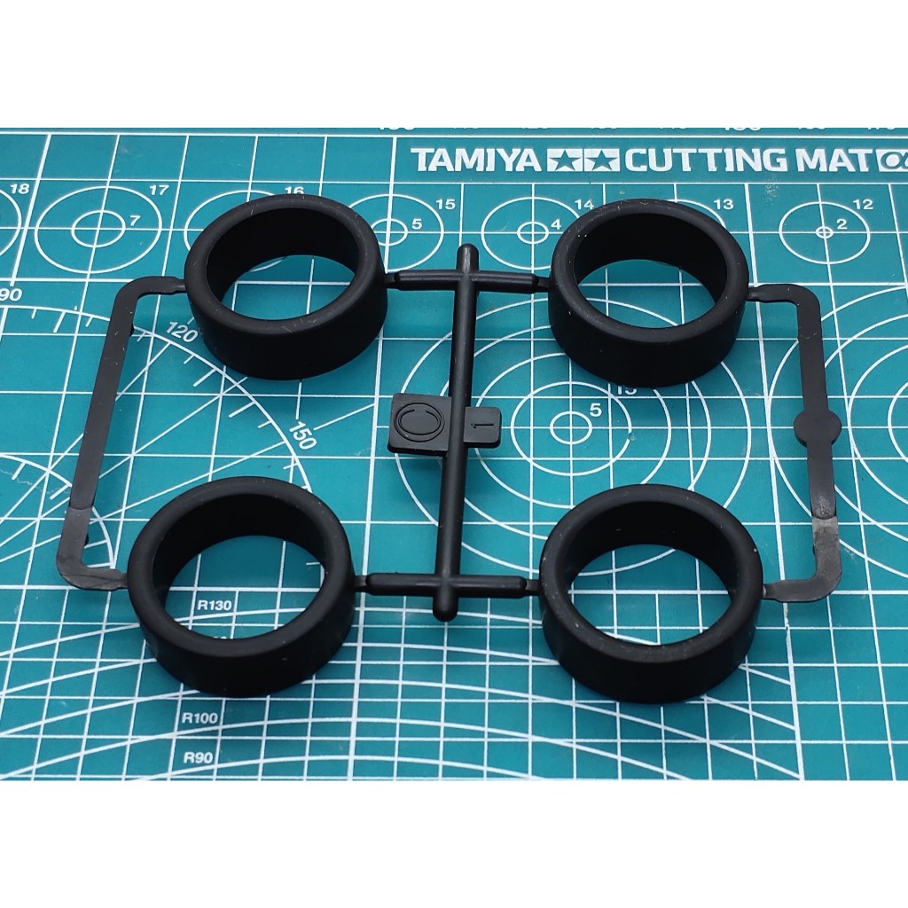 Tamiya Ban Super Hard Medium Original