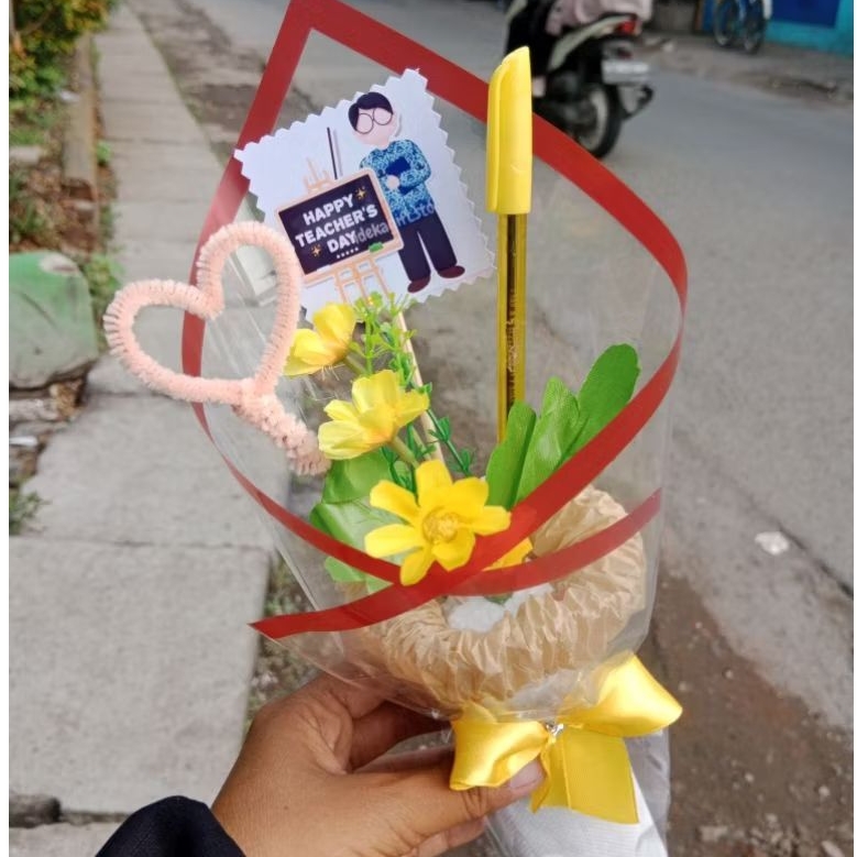 Buket Bunga Hari Guru Cowok | Bucket Toper Pen Kado Wisuda Ulang Tahun Anniversary Hadiah Unik