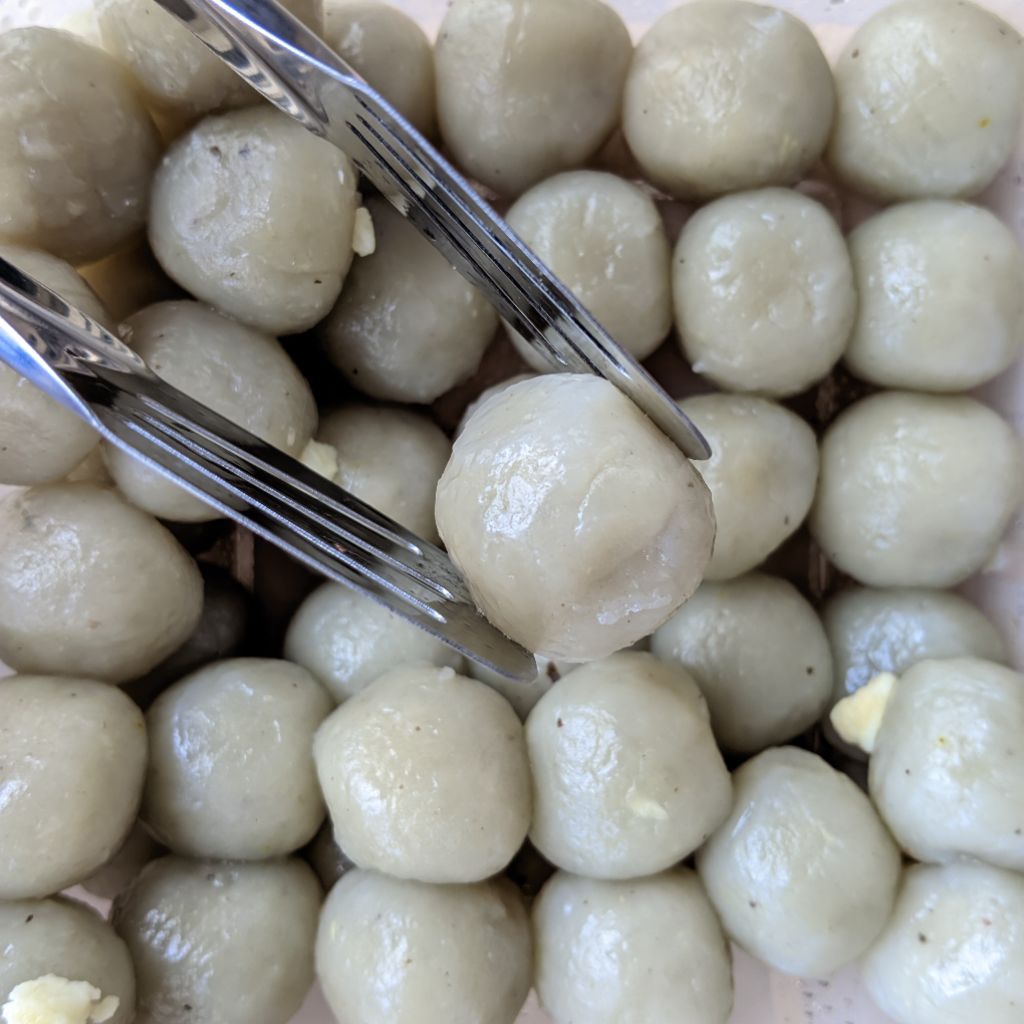 

Cilok Baso Aci Cemilan Instan isi 100 Butir Enak Lezat