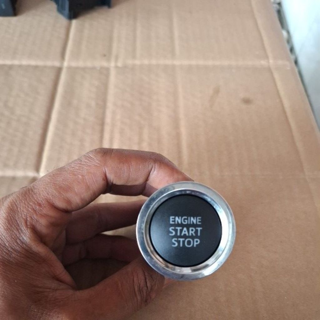 tombol engine start stop toyota fortuner vrz