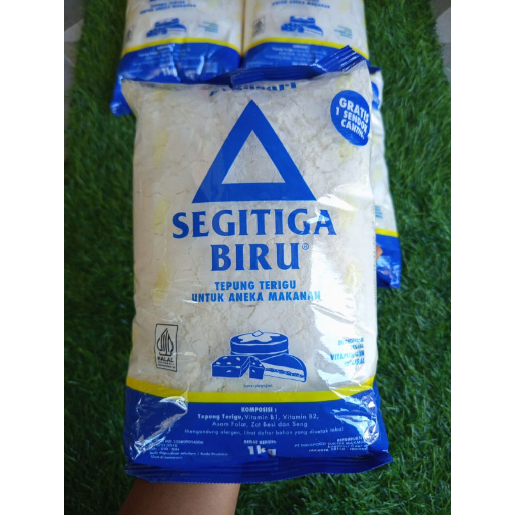

TEPUNG SEGITIGA BIRU | TEPUNG TERIGU | KEMASAN 1 KG