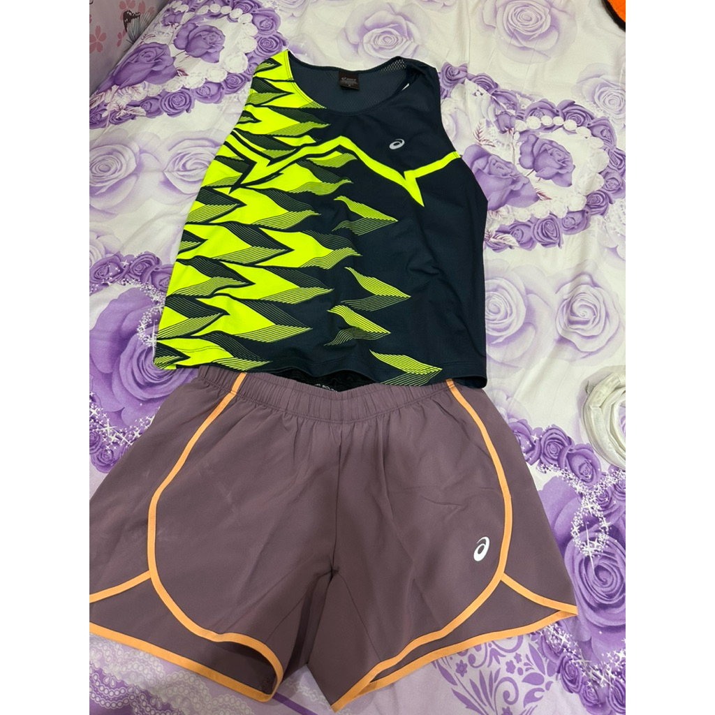 celana running asics original size M wanita (preloved)