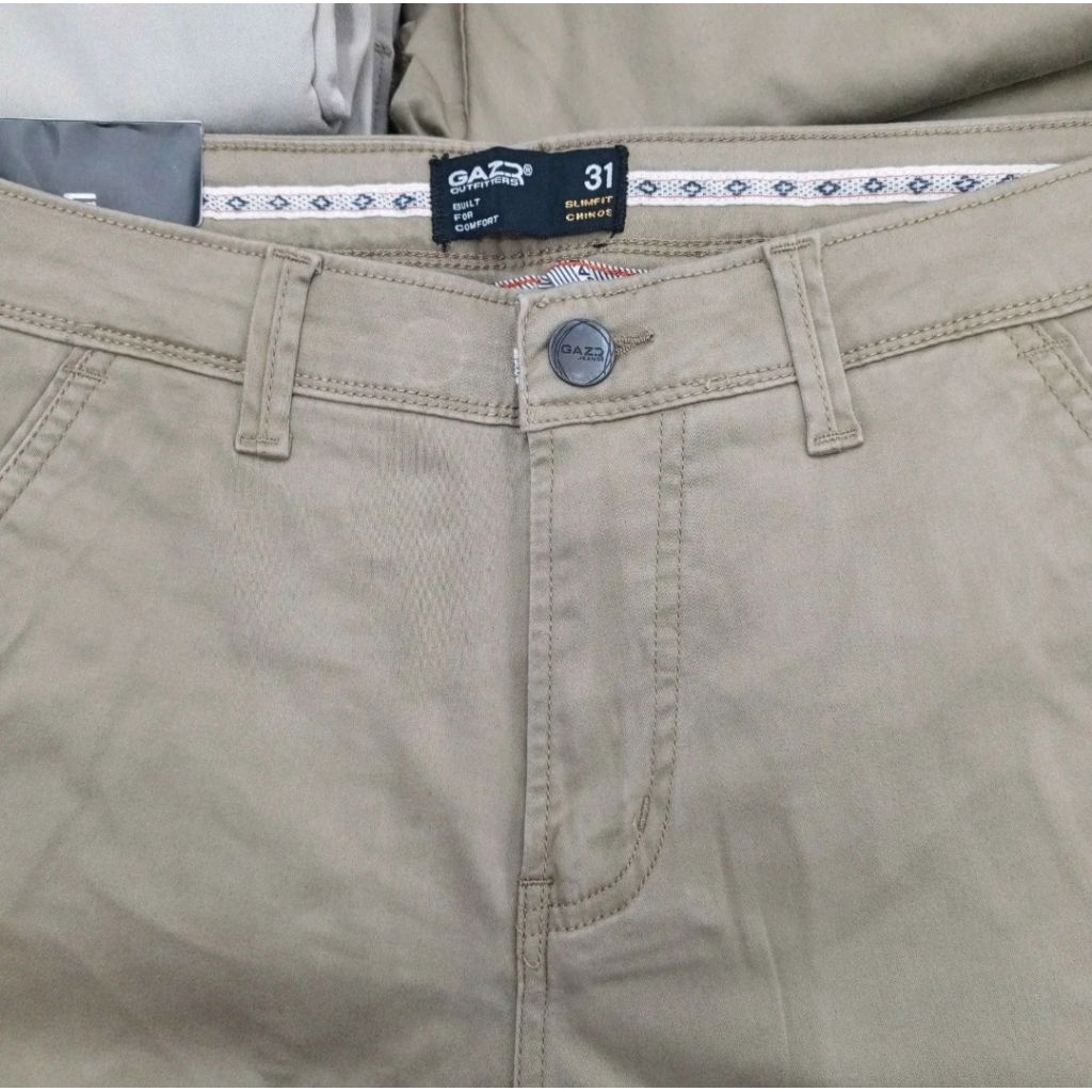 GAZR Chinos Celana Panjang Khaki Diskon