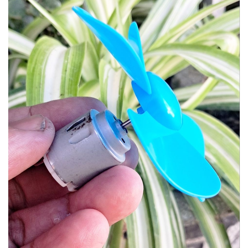 R140 R260 Dinamo 3-12V DC motor toy 3V - 12V DIY