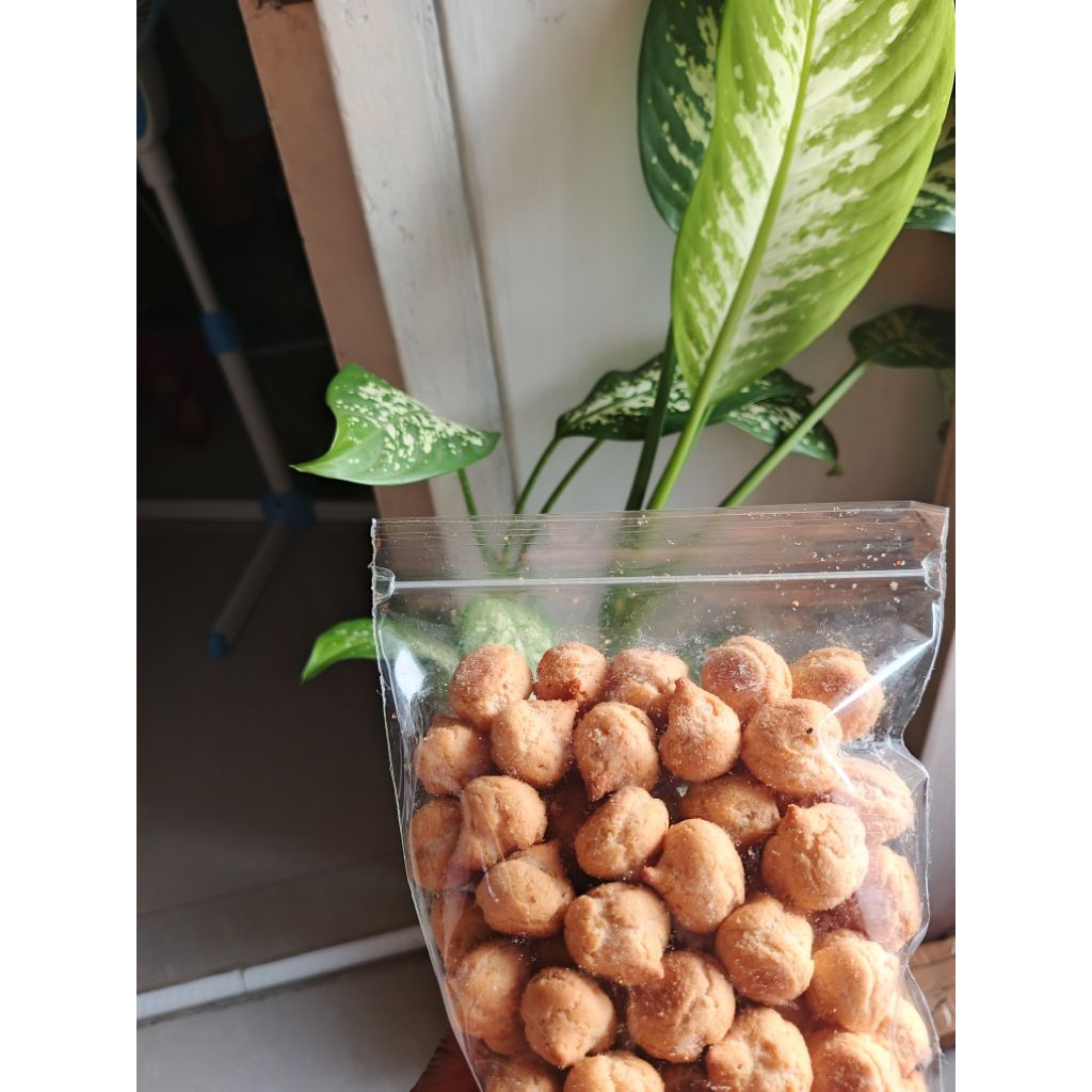 

Cemilan Sus Keju 105gr