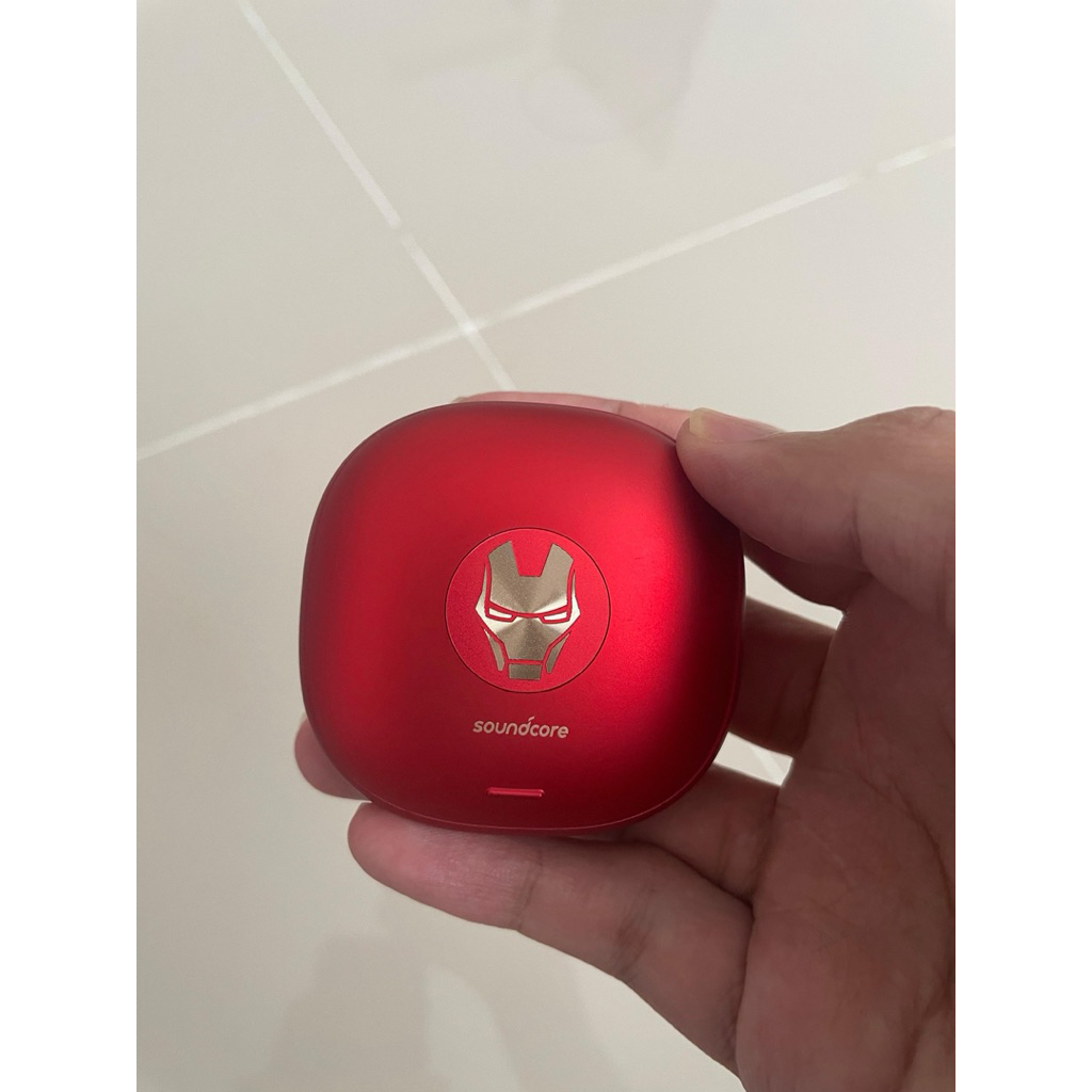 Anker Soundcore Liberty Air 2 Pro - Marvel Iron Man Red full accessories